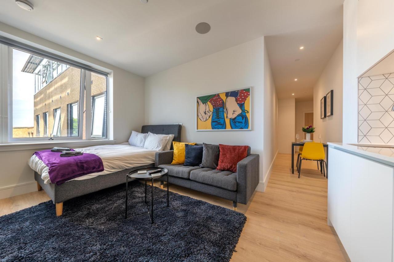 Cozy Apartments - Free Wifi And Parking Onsite Feltham Dış mekan fotoğraf